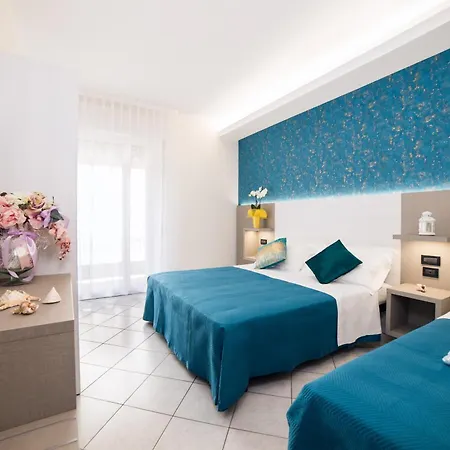 Viva - 20m From The & Large Breakfast ホテル リミニ