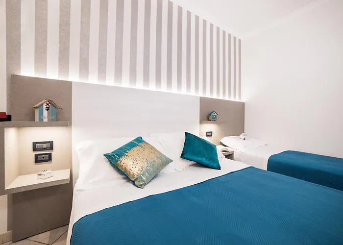 Viva - 20m From The & Large Breakfast Otel Rimini