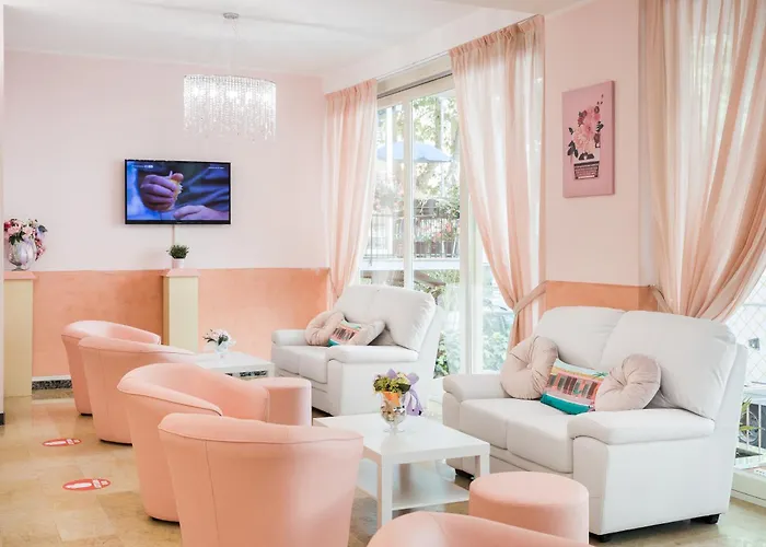 Viva - 20m From The & Large Breakfast 3*