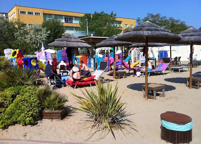 Viva - 20m From The & Large Breakfast Rimini